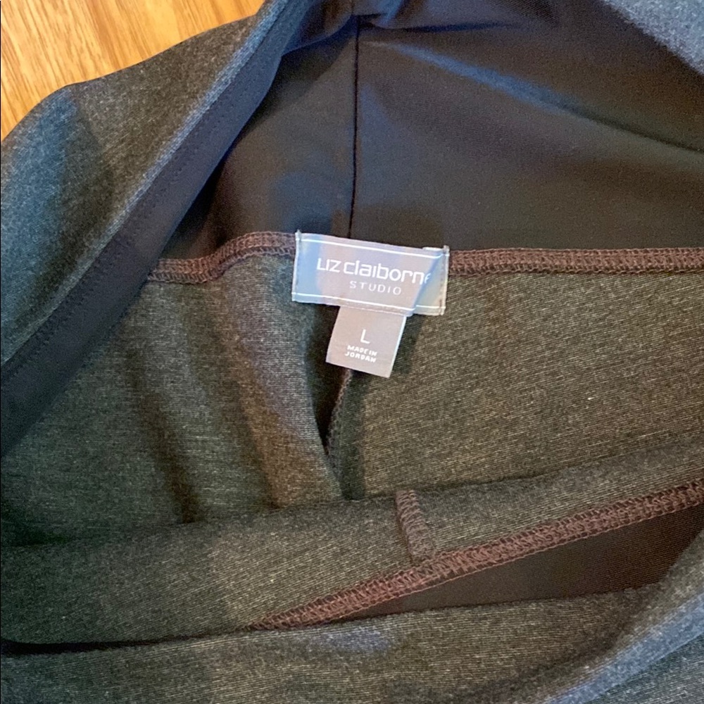 Liz Claiborne Black Leggings - Picture 4 of 5